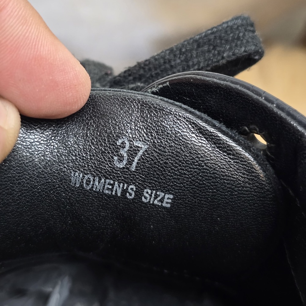 Hogan Interactive Suede Sneakers Stone Details - image 6